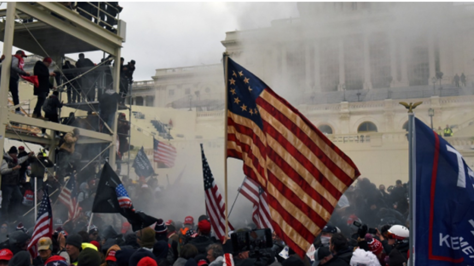 «آبروریزی دموکراسی آمریکایی» به روایت تحلیلگر نشریه آتلانتیک