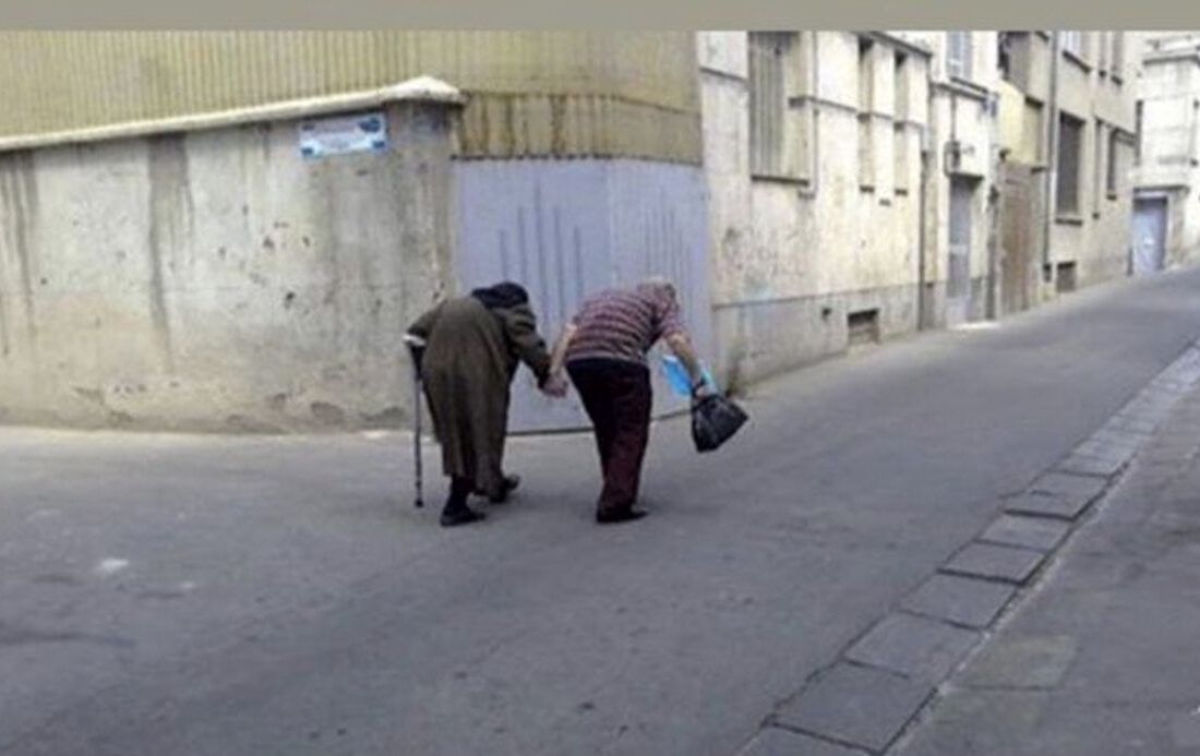 تصویر عاشقانه پیرمرد و پیرزن تهرانی که غوغا کرد