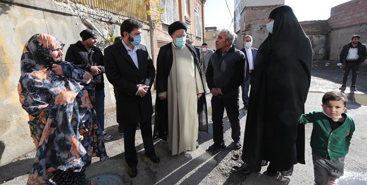 بازدید سرزده رئیس جمهور از محله هرندی تهران/ تاکید بر بهبود و اصلاح وضعیت مناطق محروم شهری