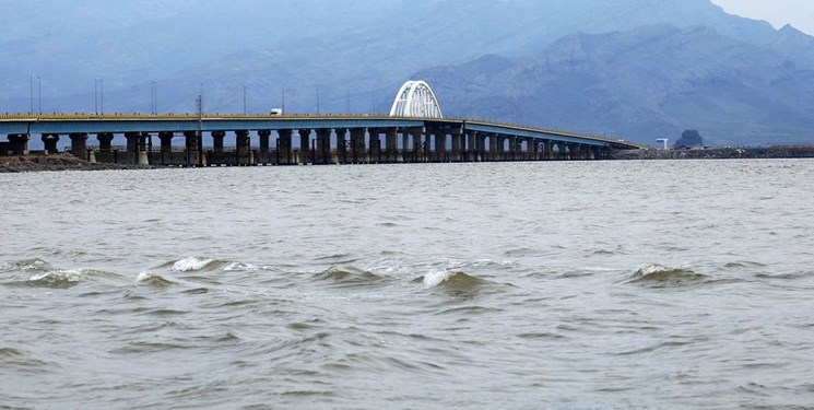 زمستان پر بارش حجم آب دریاچه ارومیه افزایش داده است