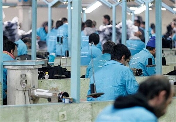 اشتغال بیش از ۱۷۰۰ زندانی در شهرک های صنعتی آذربایجان غربی