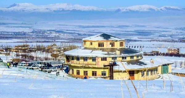 «خوشاکو» تنها ترین پیست اسکی آذربایجان غربی در انتظار حمایت مسئولان/ ورود گردشگران به منطقه باعث رونق اقتصادی است