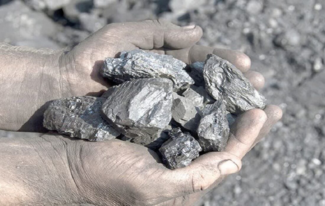 در آذربایجان غربی؛ با بهره برداری از معدن تیتانیوم ارومیه زمینه اشتغال ۵۰۰ نفر فراهم می شود
