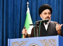 امام جمعه ارومیه: بزرگترین دستاورد انقلاب اسلامی استقلال و آزادی است