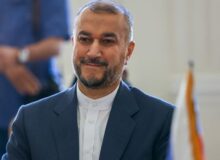 وزیر خارجه ایران درباره حمله روز گذشته در ایران: آنها نه پهپاد بلکه در واقع اسباب بازی کودکان بودند