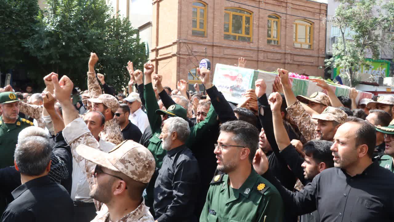 مراسم تشییع پیکر مطهر شهید جواد نارنجی در ارومیه